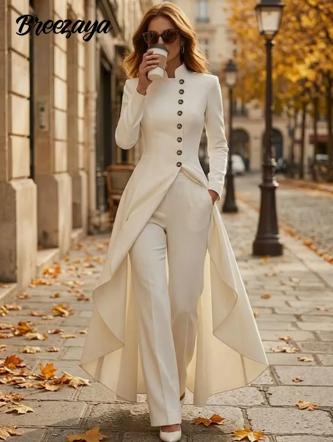 Chaqueta larga fina de mujer con cuello alto